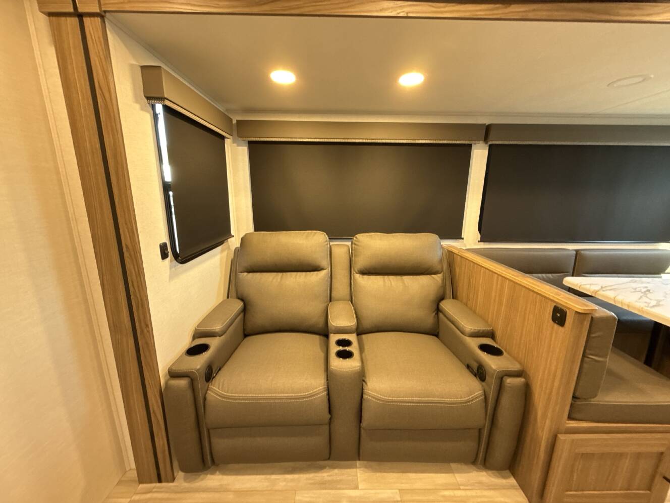 A photo of this 2024 Alliance DELTA 281BH