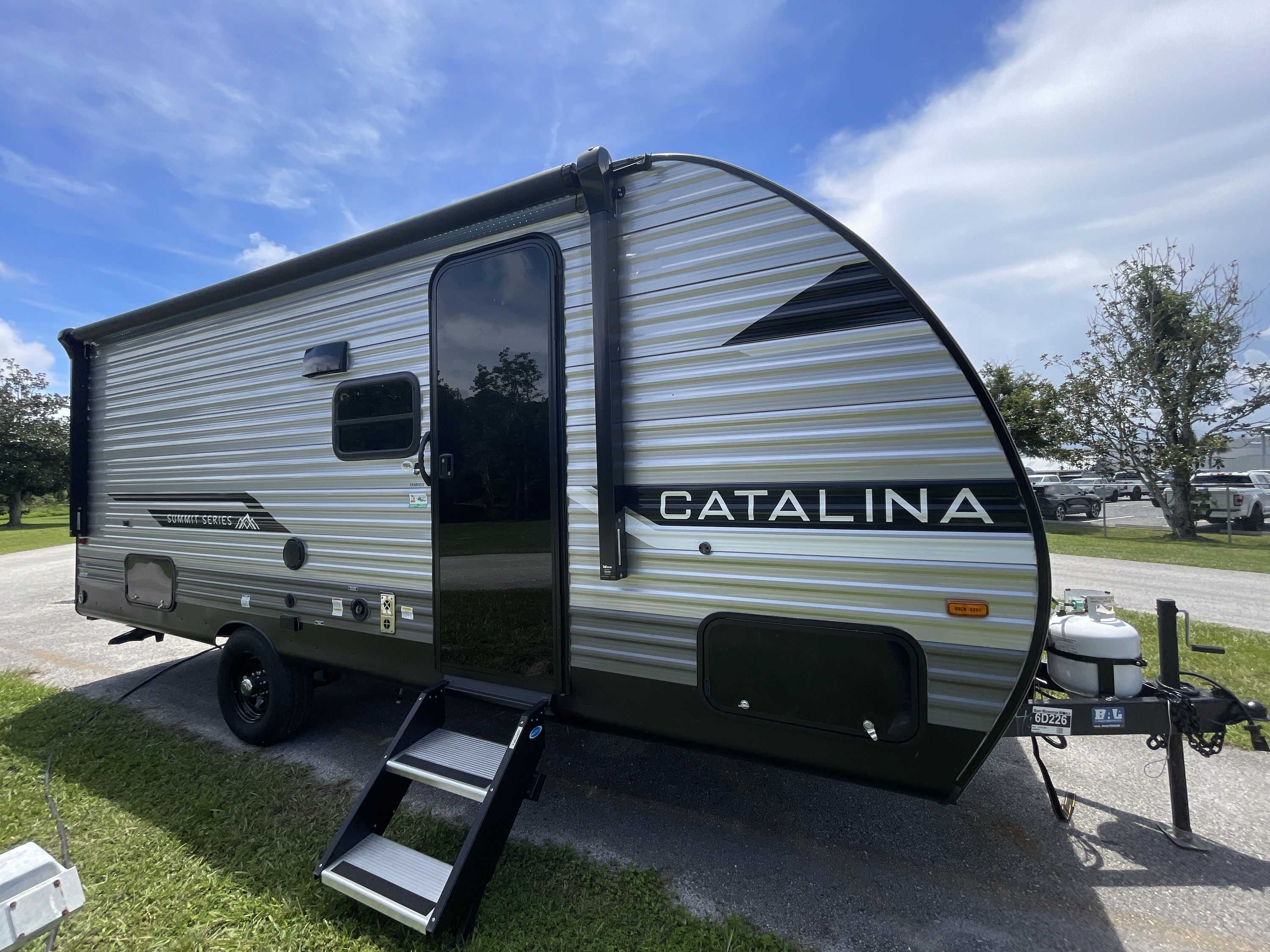 2025 Coachmen CATALINA SUMMIT 184BHSX RV