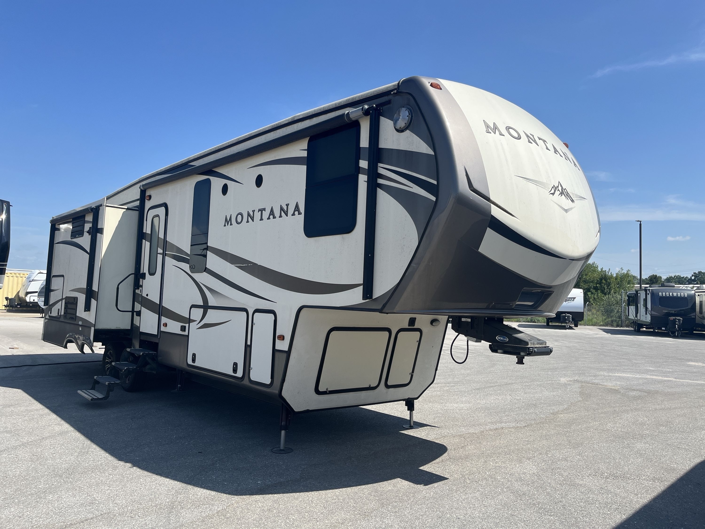 2016 Keystone MONTANA 3160RL in columbia MO