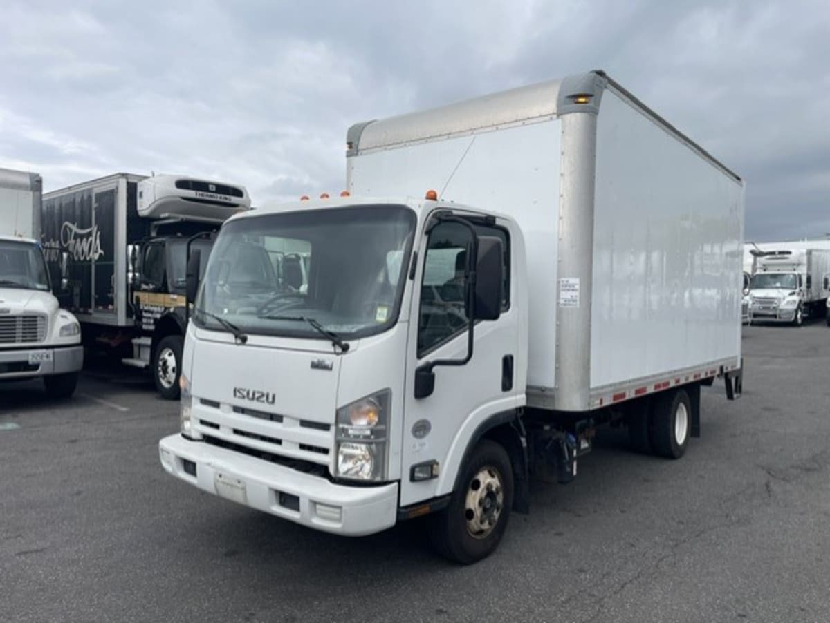 2018 ISUZU NPR HD in Farmingdale, NY