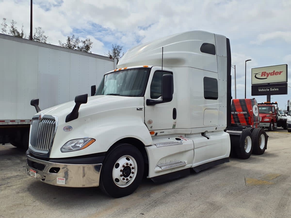 2023 INTERNATIONAL LT625 SLPR CAB in Miami, FL