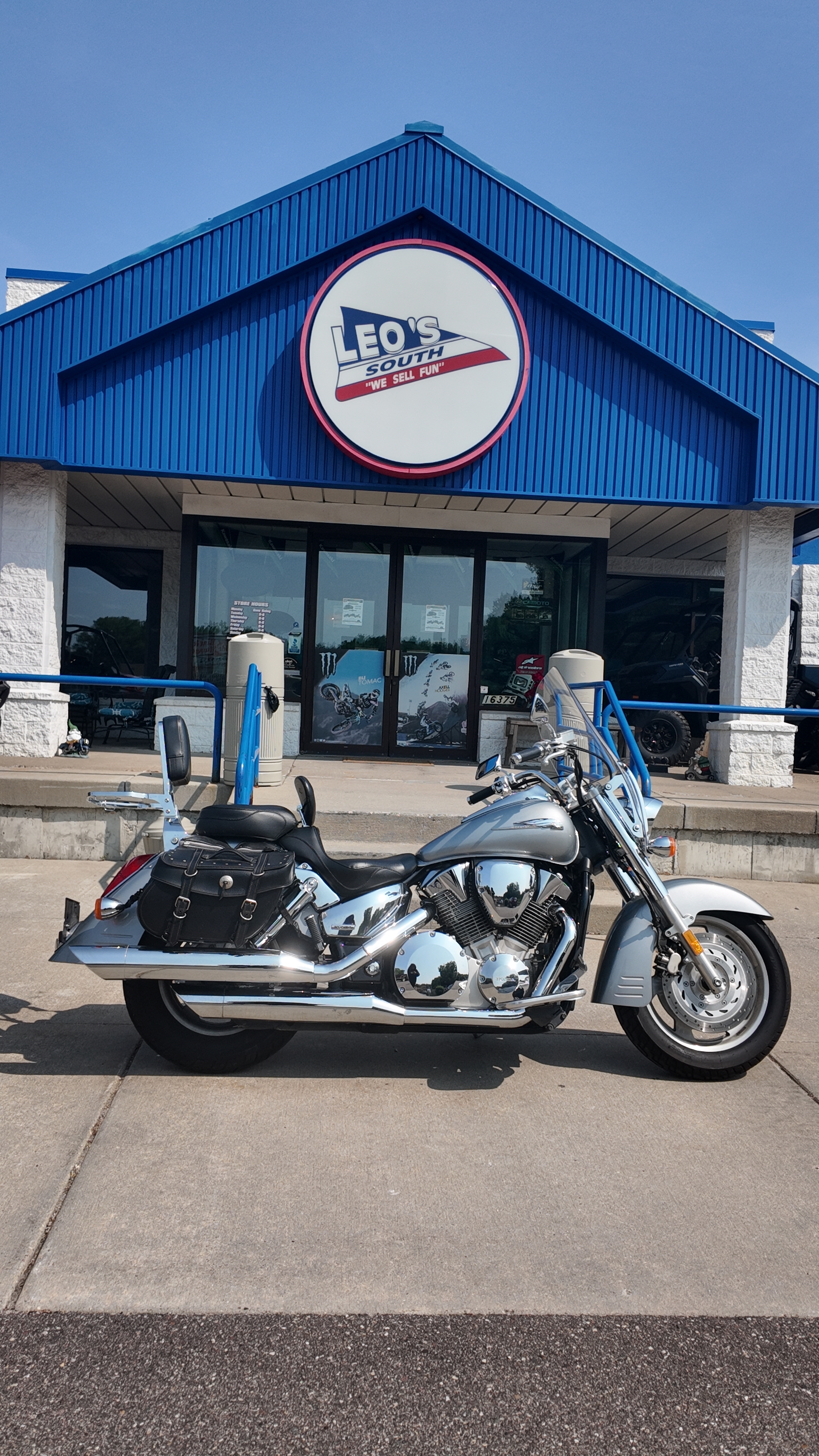 2005 Honda VTX1300R 1300R in Lakeville, MN