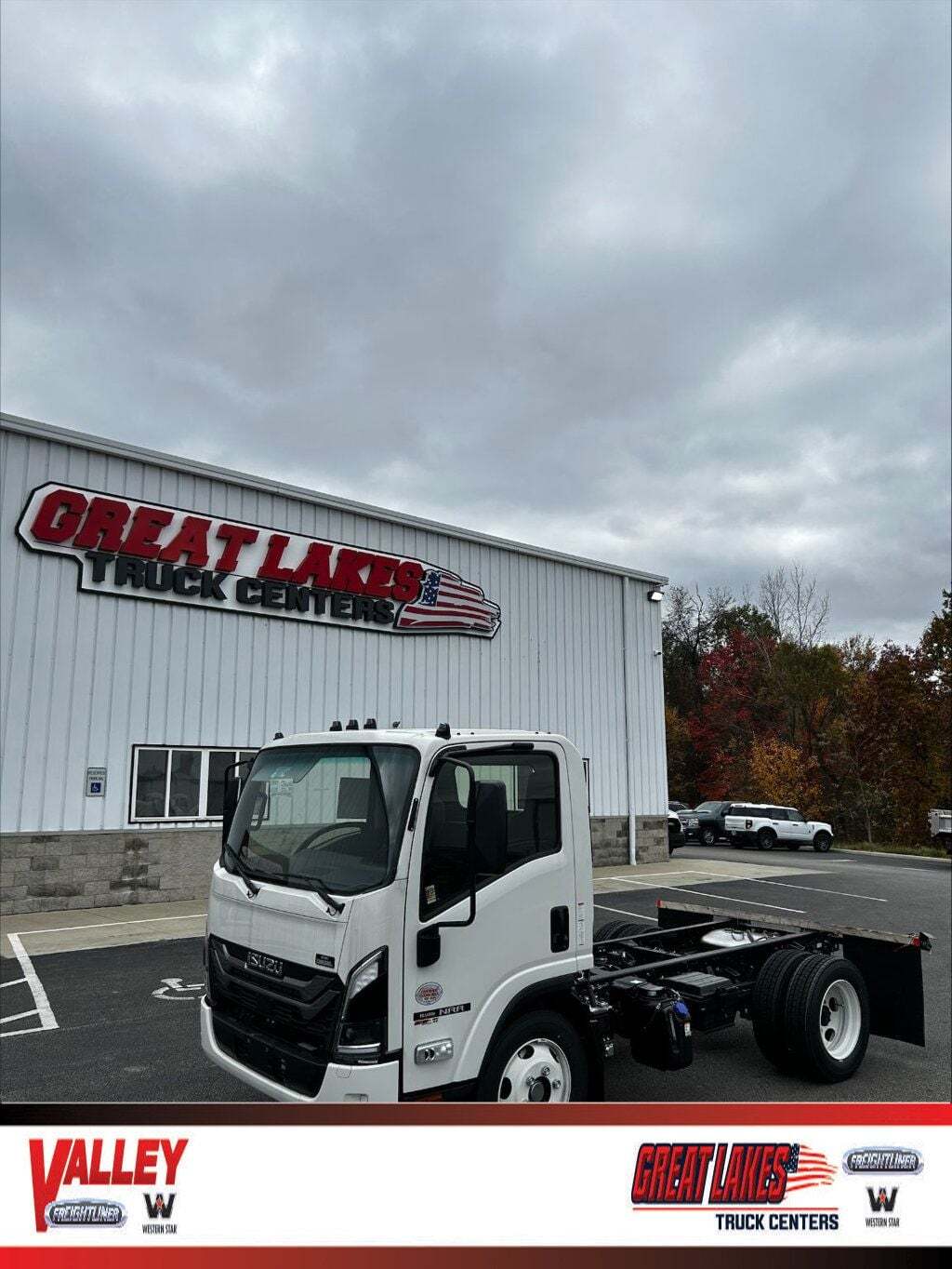2025 Isuzu NRR in Akron, OH