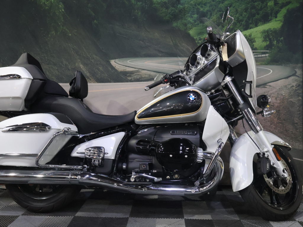 2023 BMW R 18 Transcontinental 719 Mineral White Metallic TRANSCONTINENTAL in Chatsworth, CA