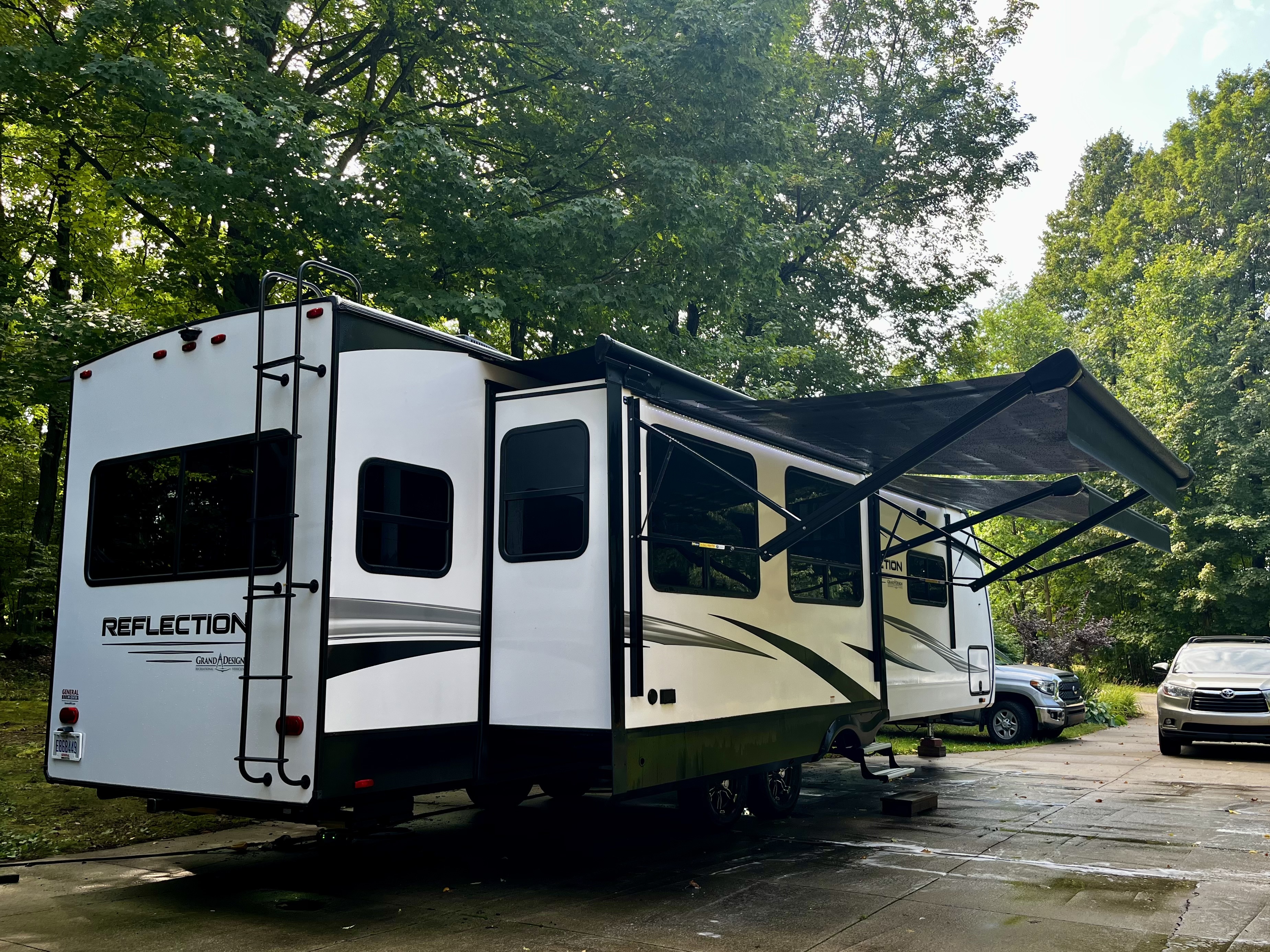 2023 Grand Design REFLECTION 315RLTS RV