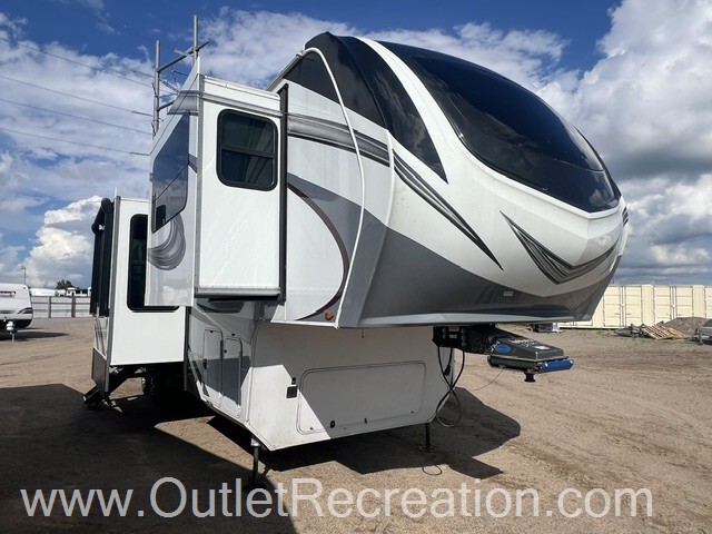2022 Grand Design Solitude 346FLS in clearwater MN