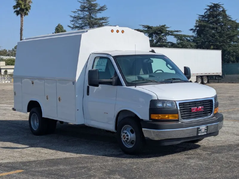 2026 GMC SAVANA CUTAWAY
