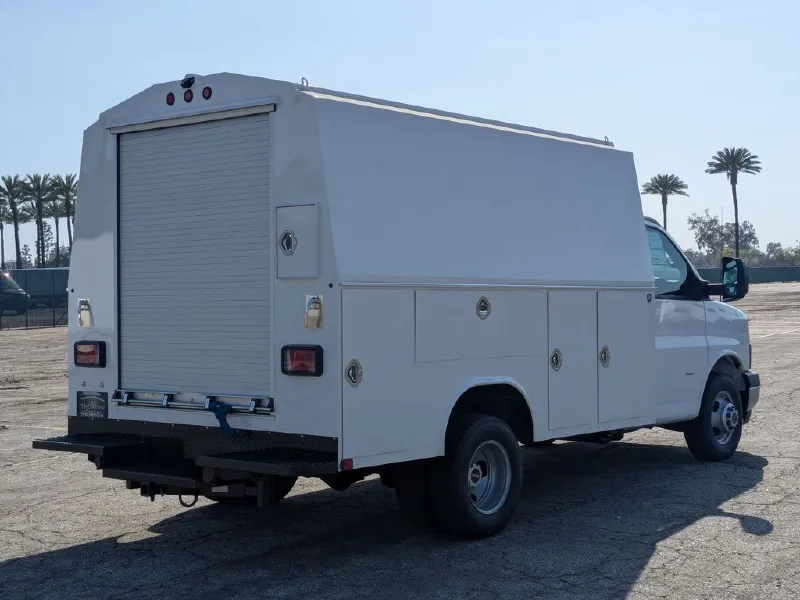 2026 GMC SAVANA CUTAWAY