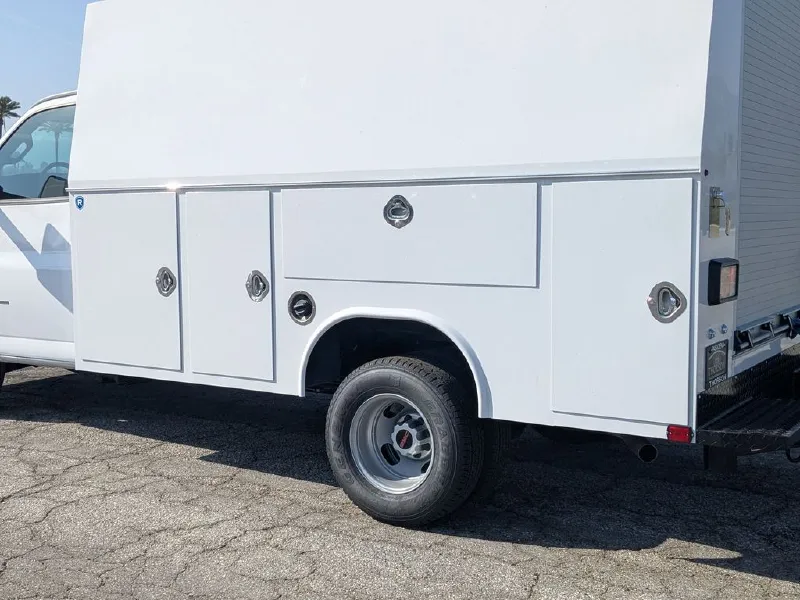 2026 GMC SAVANA CUTAWAY