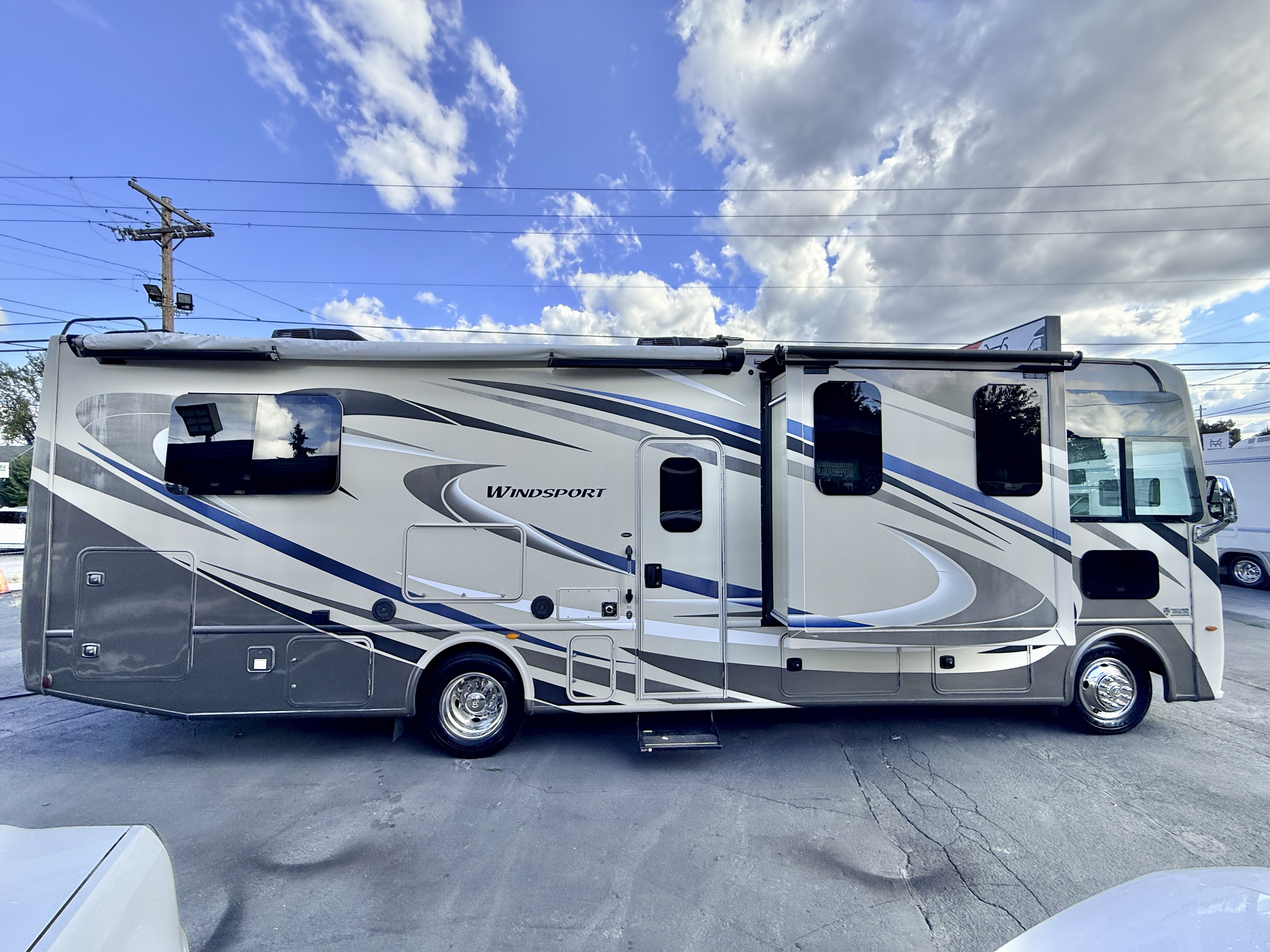 2018 Thor Motor Coach WINDSPORT 31Z in beaverton OR
