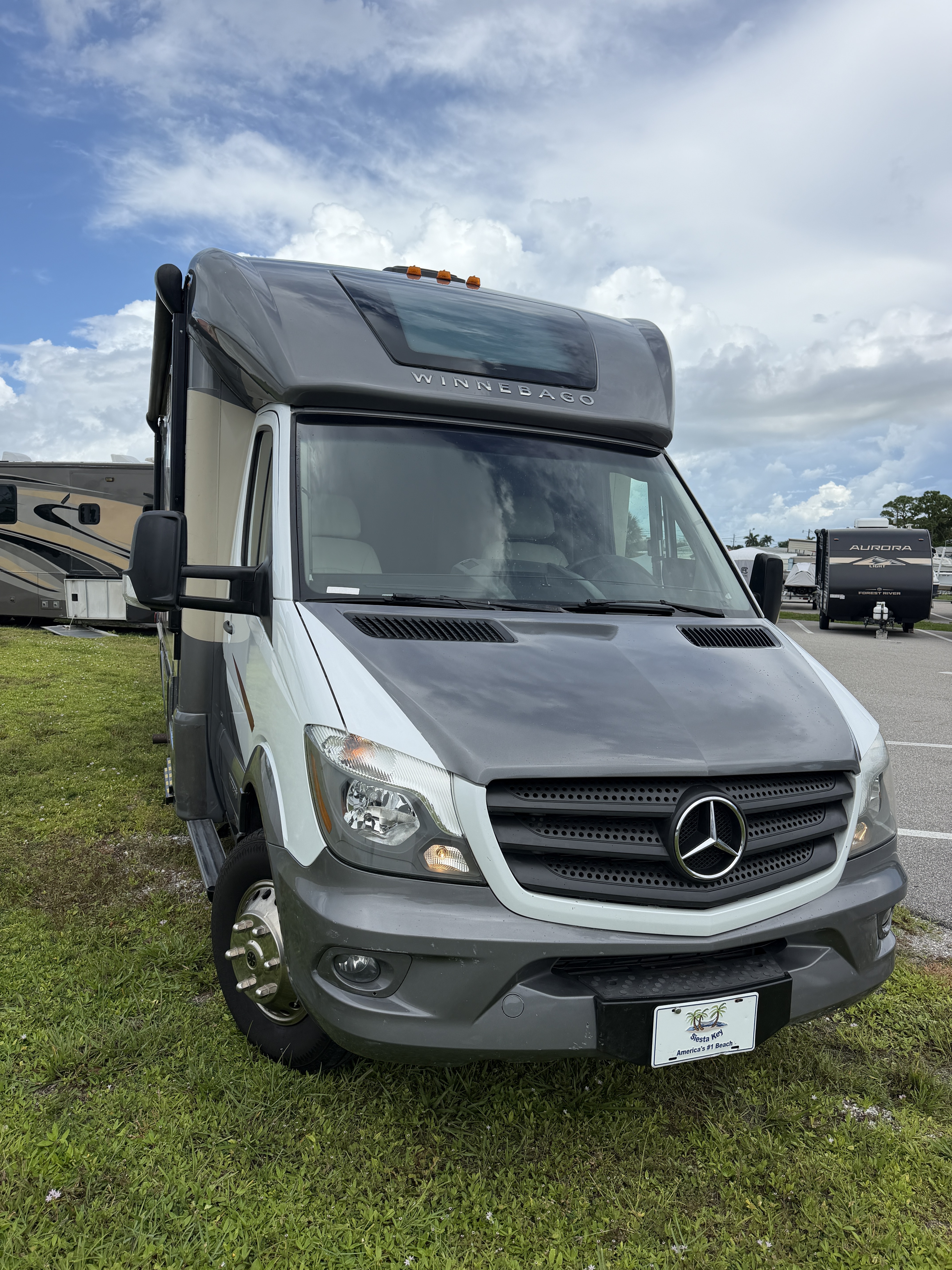 2018 Winnebago NAVION 24V in osprey FL