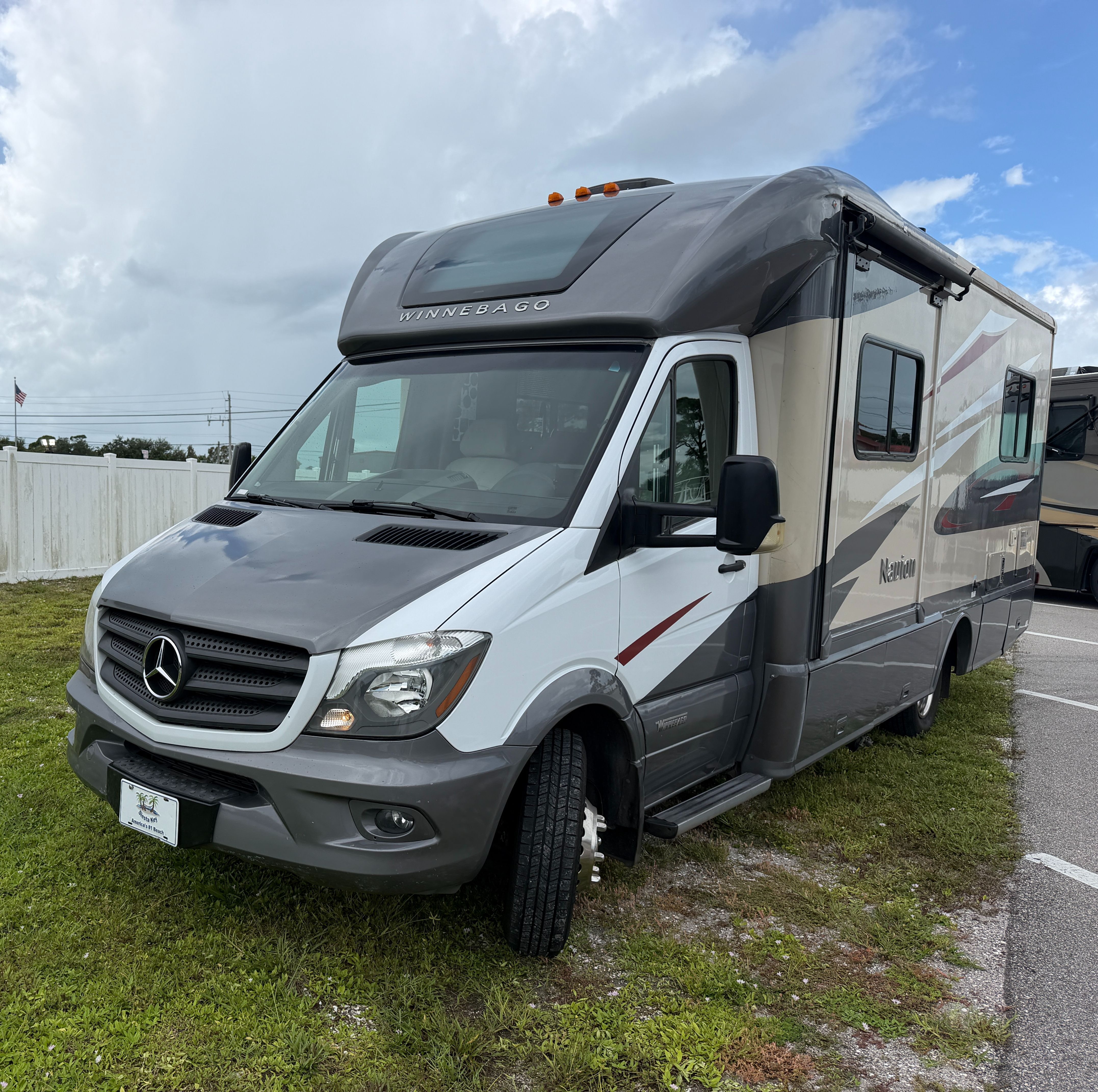 2018 Winnebago NAVION 24V RV