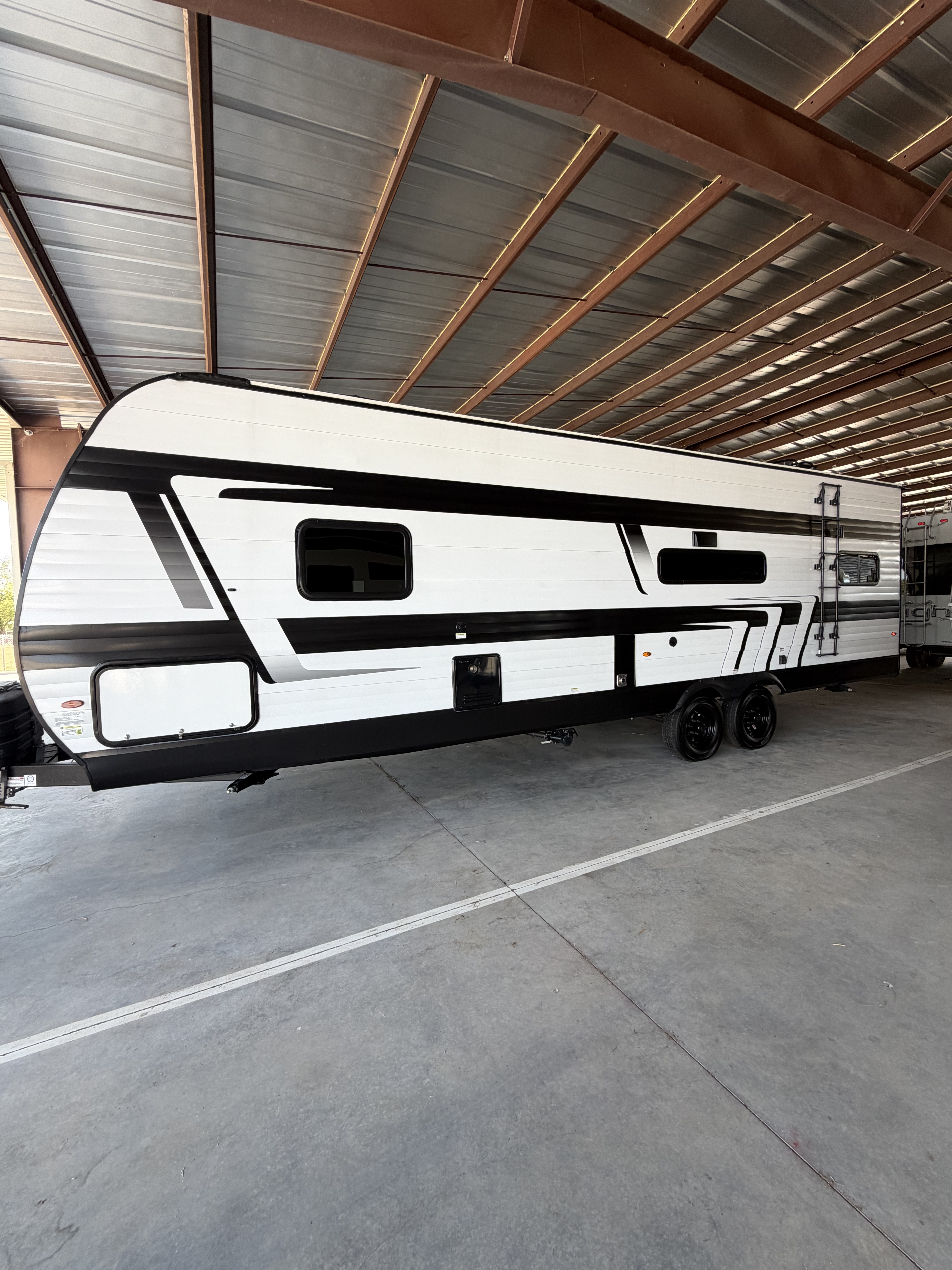 2025 Grand Design MOMENTUM MAV 27MAV in sulphur springs TX