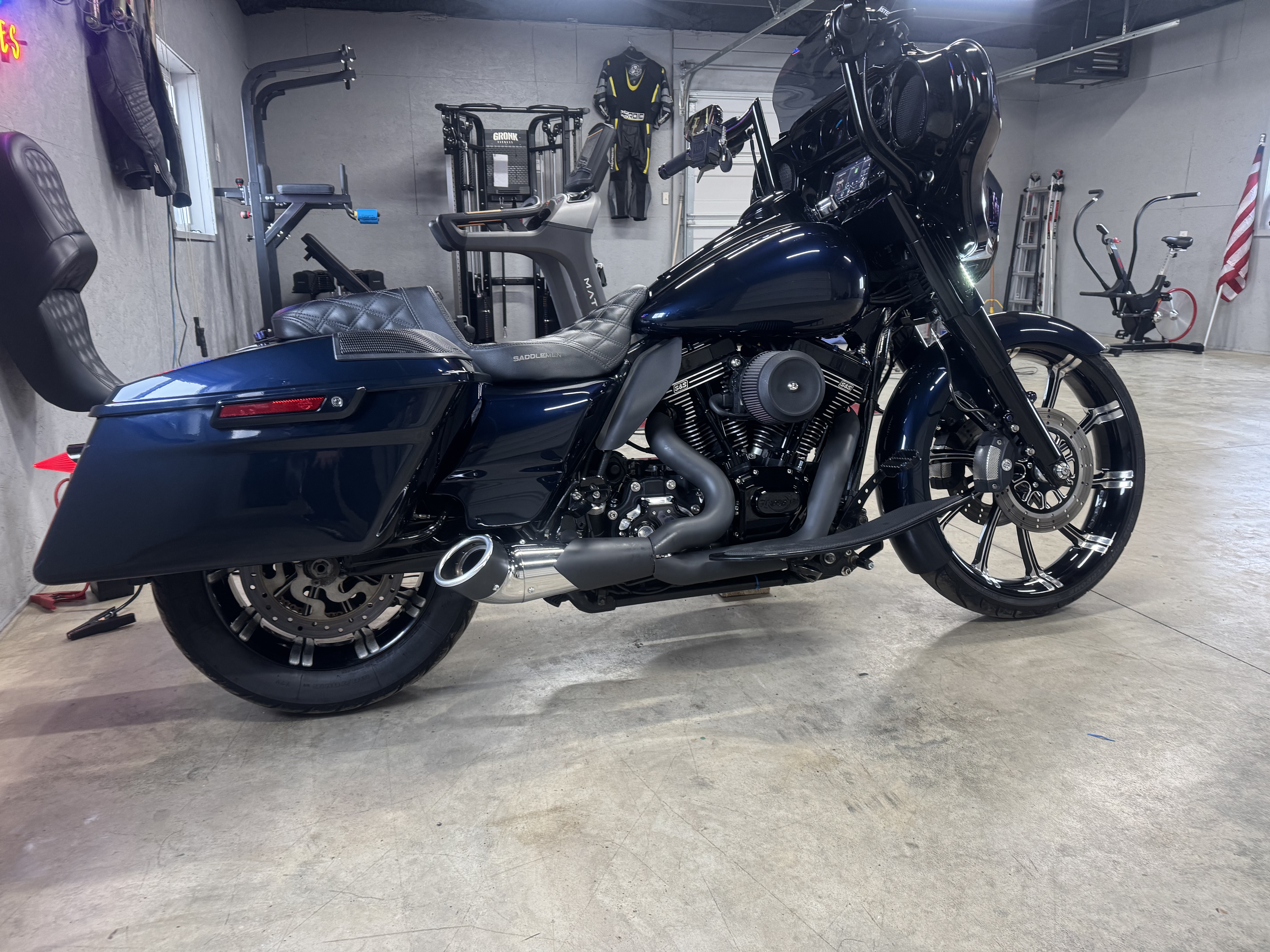 2015 Harley-Davidson STREET GLIDE SPECIAL Cruiser motorcycle