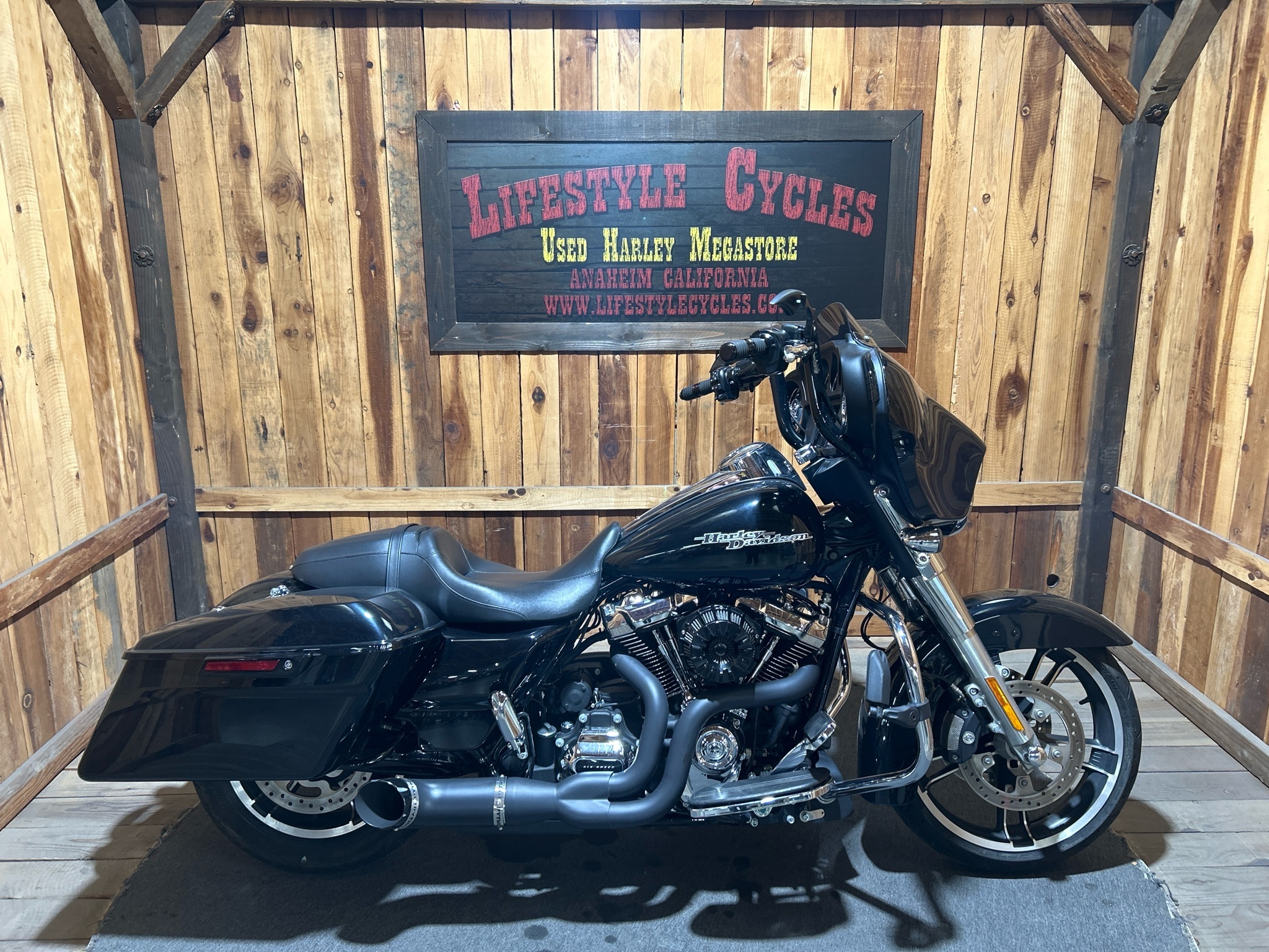2019 Harley-Davidson Street Glide® in Anaheim, CA