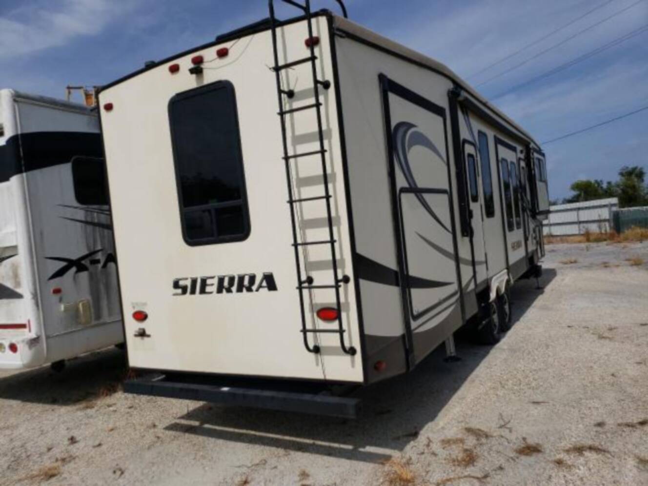 A photo of this 2018 Forest River SIERRA 3990FL
