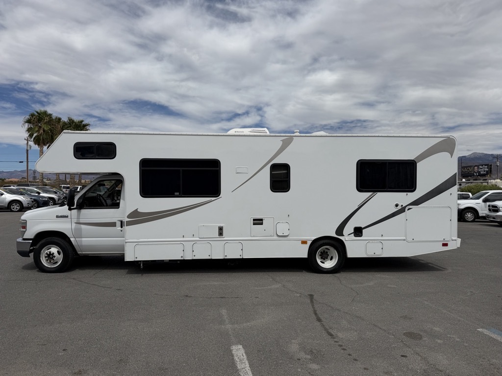 2014 Thor Motor Coach Majestic in pahrump NV