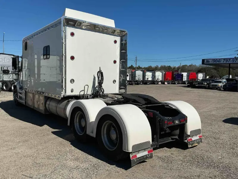 2020 VOLVO VNL64T630