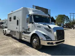 2020 VOLVO VNL64T630