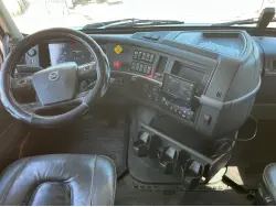 2020 VOLVO VNL64T630