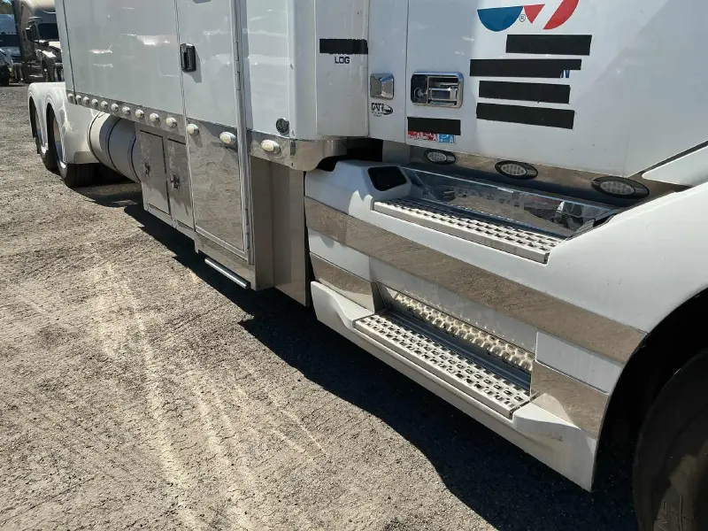 2020 VOLVO VNL64T630