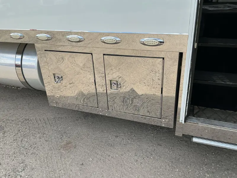 2020 VOLVO VNL64T630