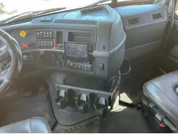 2020 VOLVO VNL64T630