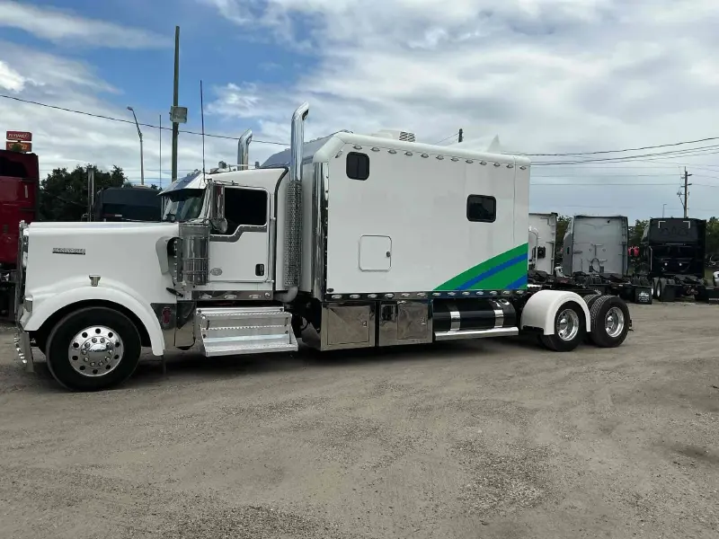 2020 KENWORTH W900L