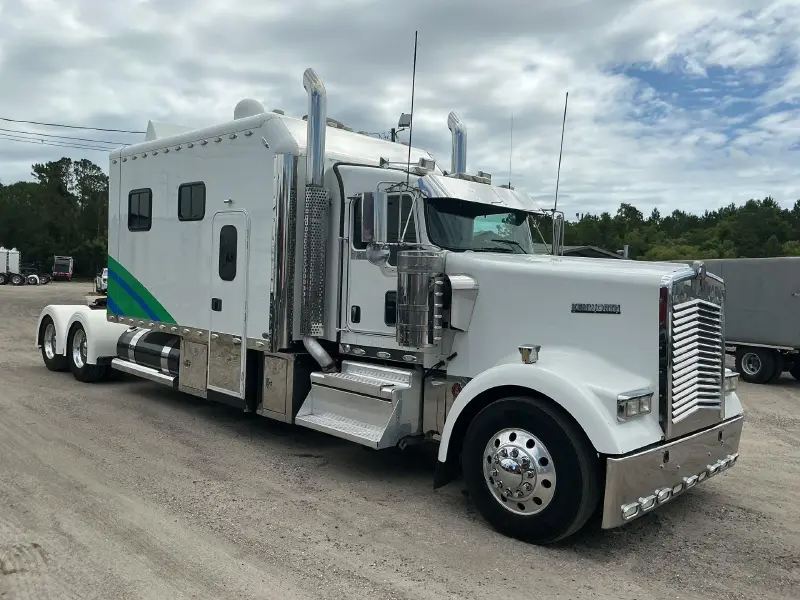 2020 KENWORTH W900L