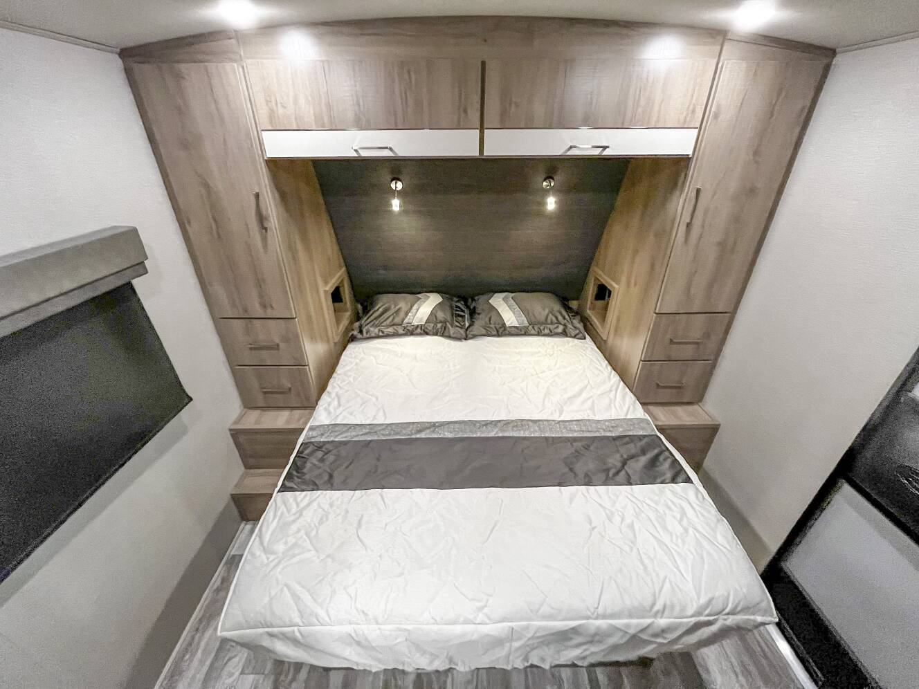 A photo of this 2022 Grand Design IMAGINE 2910BH