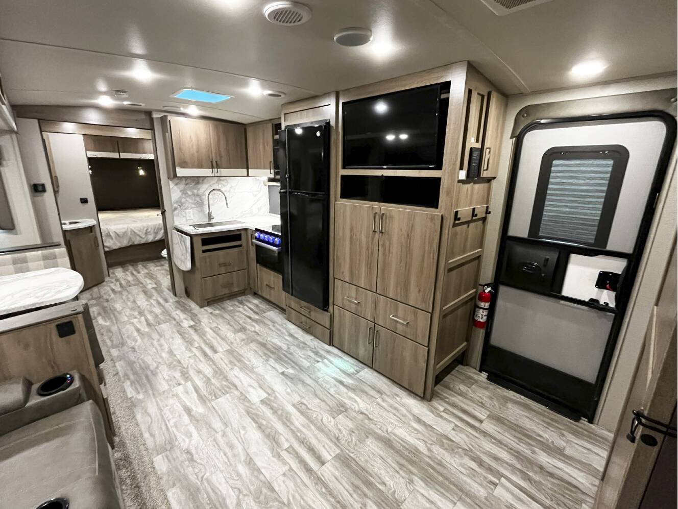 A photo of this 2022 Grand Design IMAGINE 2910BH