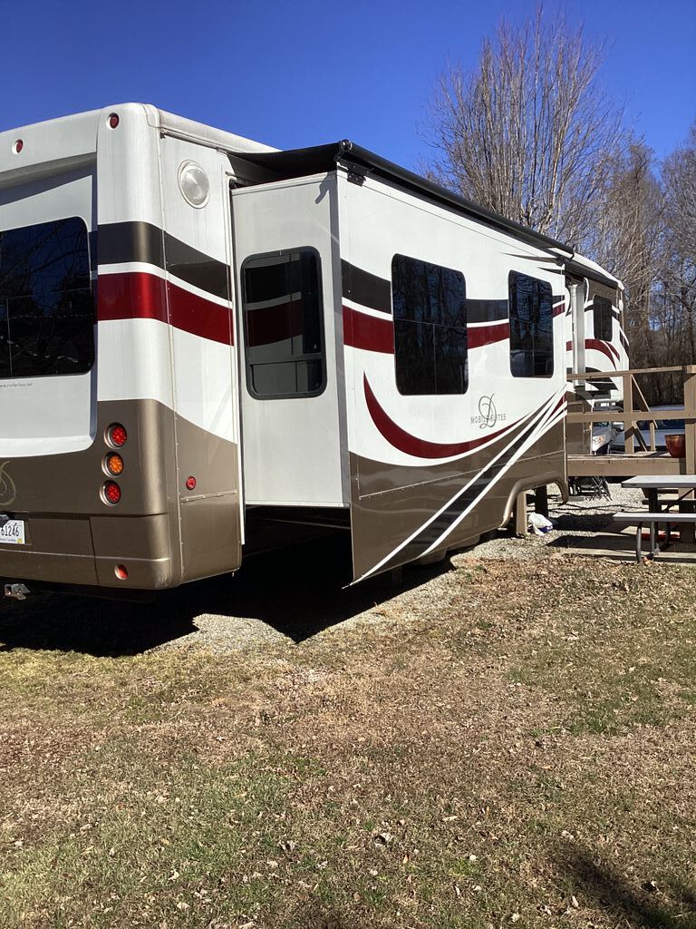 2014 DRV Mobile Suites 38SKSB3 in flat rock NC