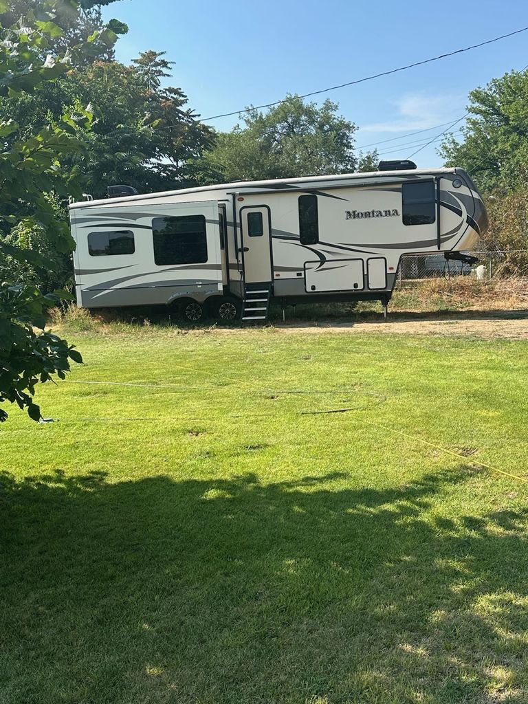 2016 Keystone Montana 3000RE in boise ID