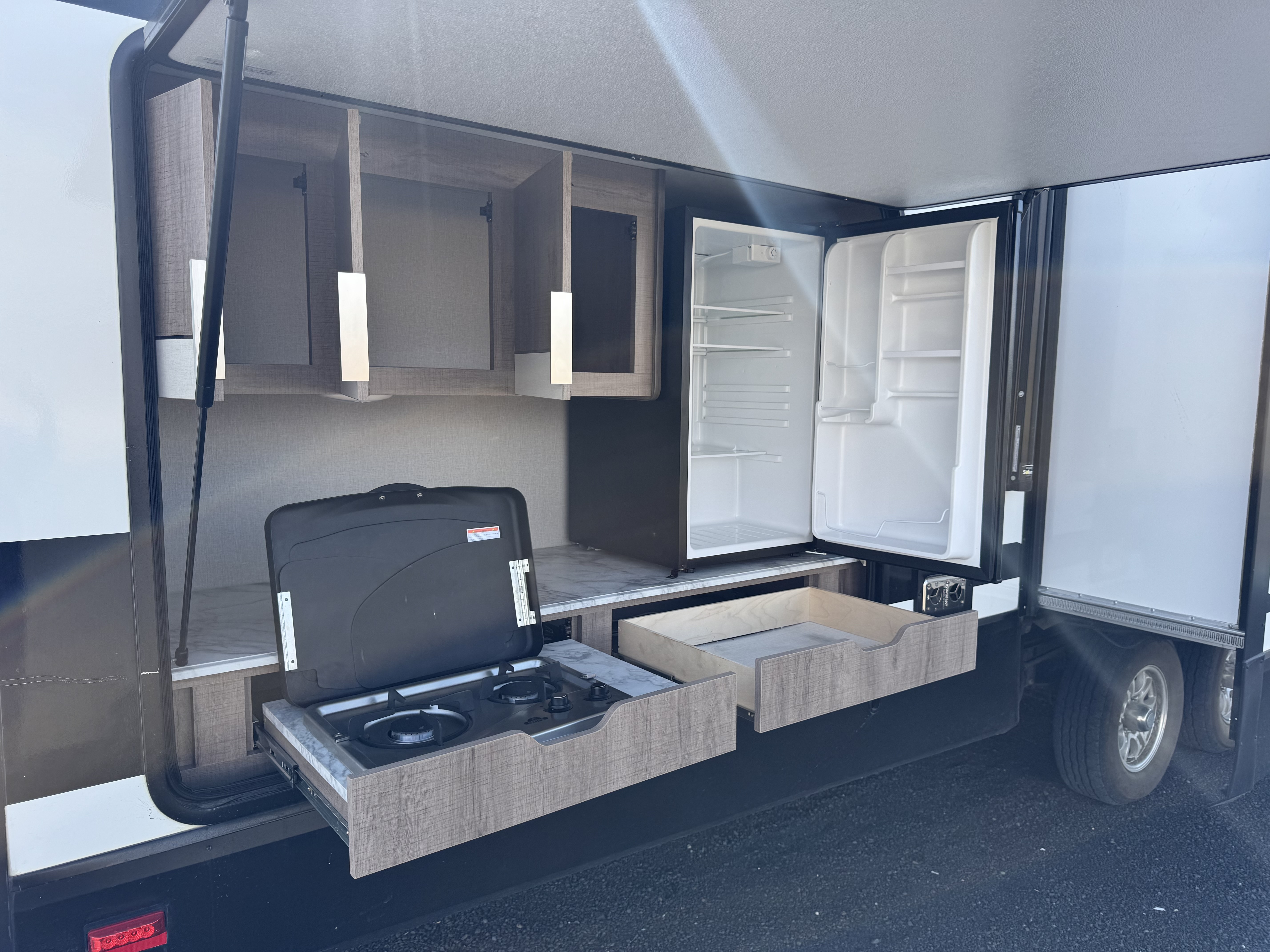 2020 Grand Design IMAGINE 3250BH in odessa WA