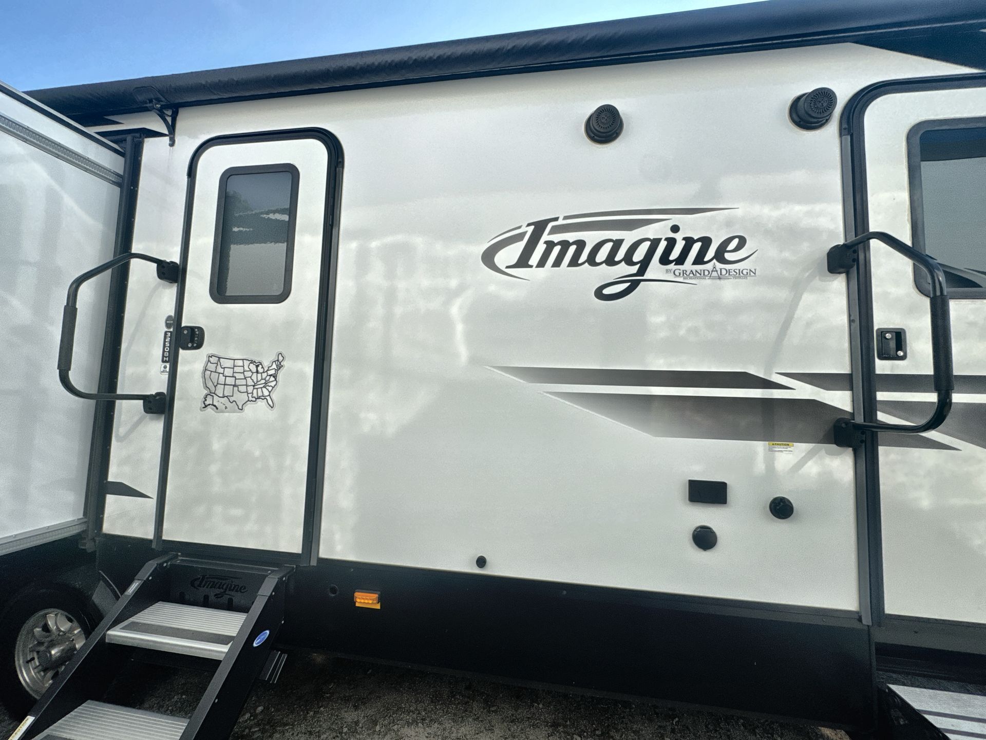 2021 Grand Design Imagine 3250BH in mcbee SC
