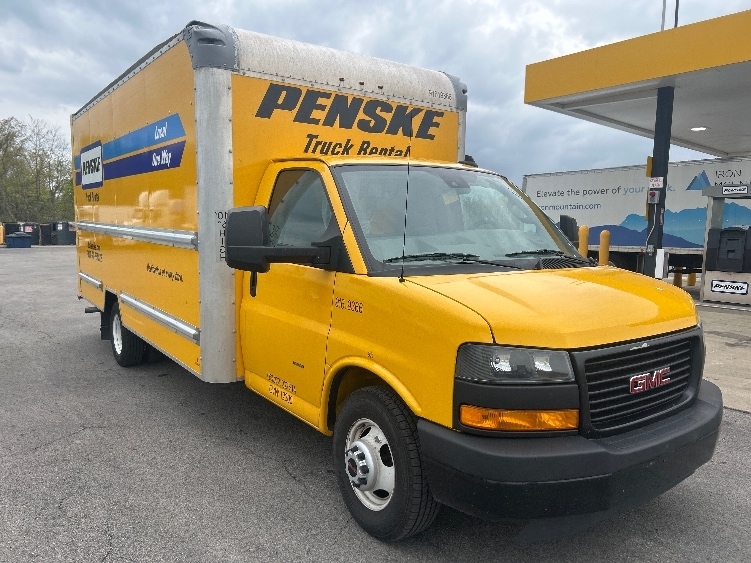 2021 GMC SAVANA in North Bergen, NJ