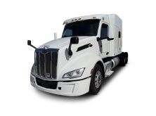 Commercial Truck Trader Spotlight: Peterbilt 579 image