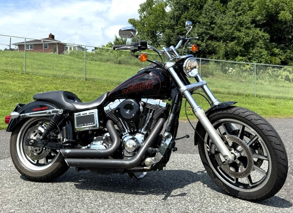 2015 Harley-Davidson  Dyna Low Rider  in zieglerville PA