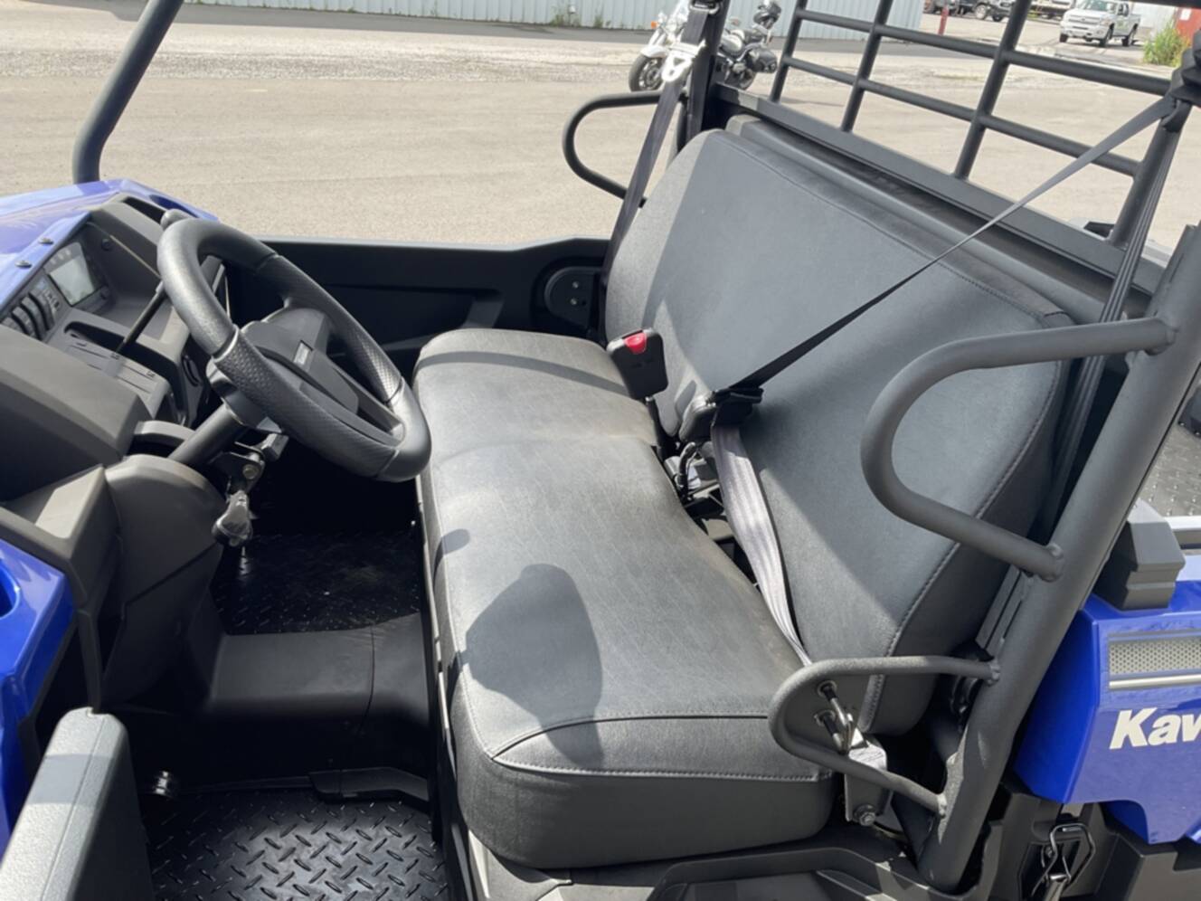 A photo of this 2026 Kawasaki MULE PRO-MX LE