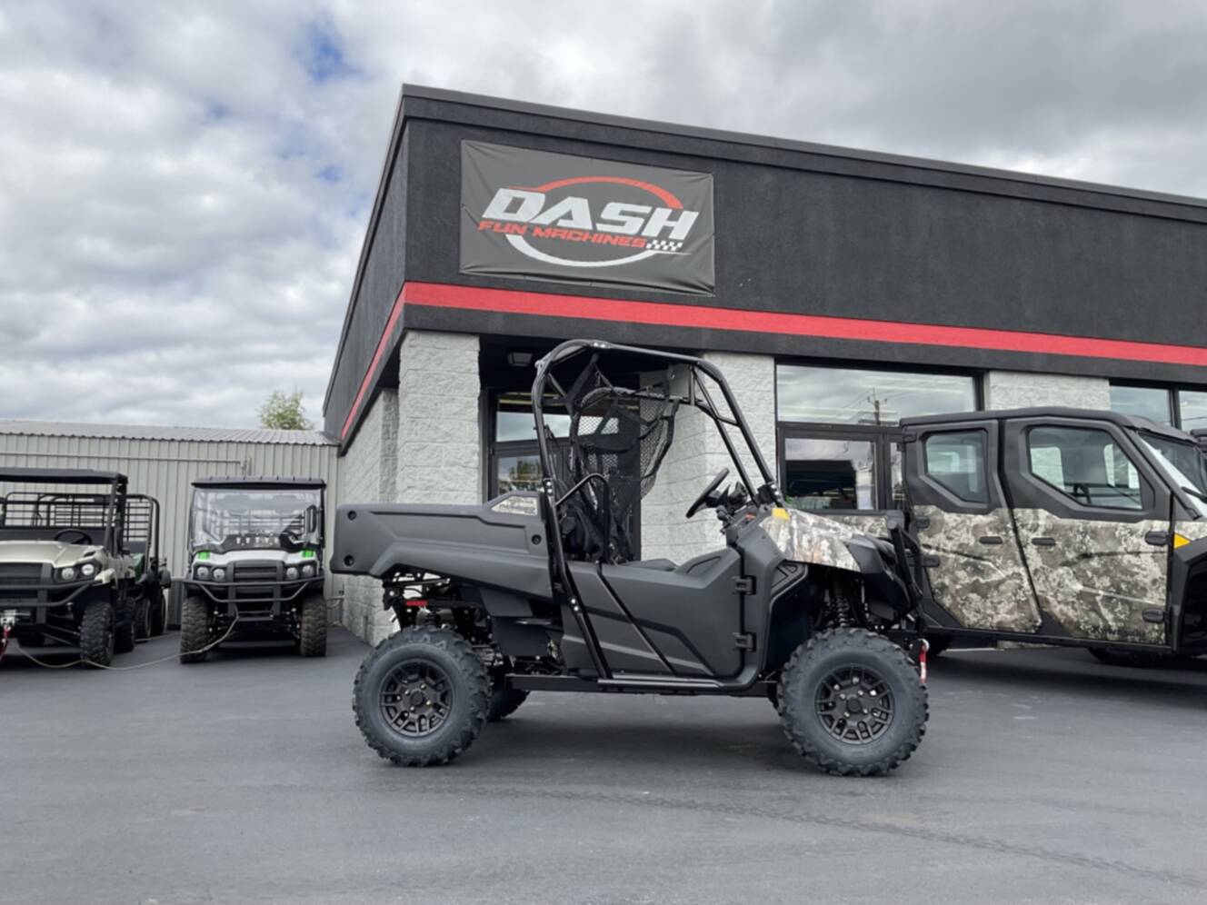 A photo of this 2026 Honda Pioneer 700 Forest