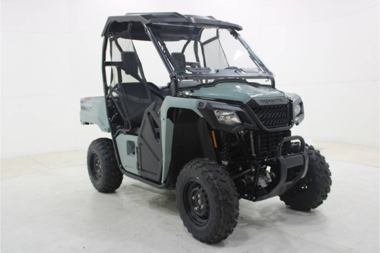 A photo of this 2026 Honda Pioneer 520