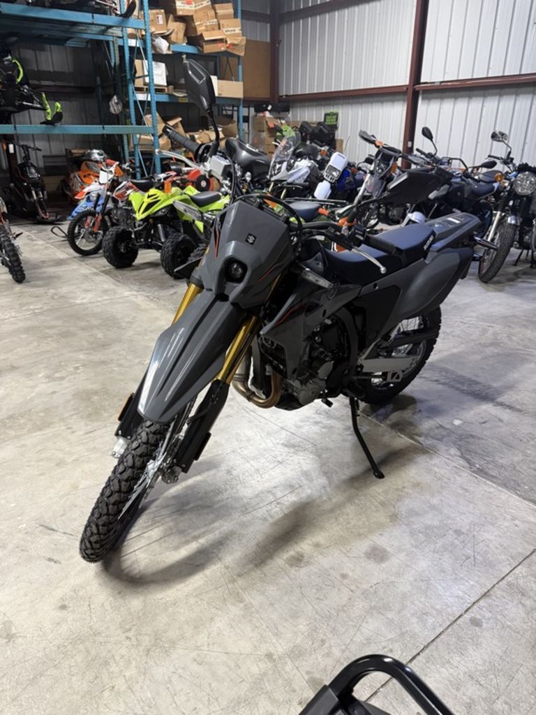 2026 Suzuki DR-Z4S BASE in Francis Creek, WI