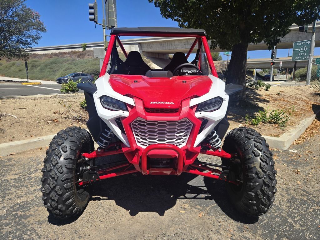 2026 Honda® Talon 1000R FOX Live Valve in moorpark CA