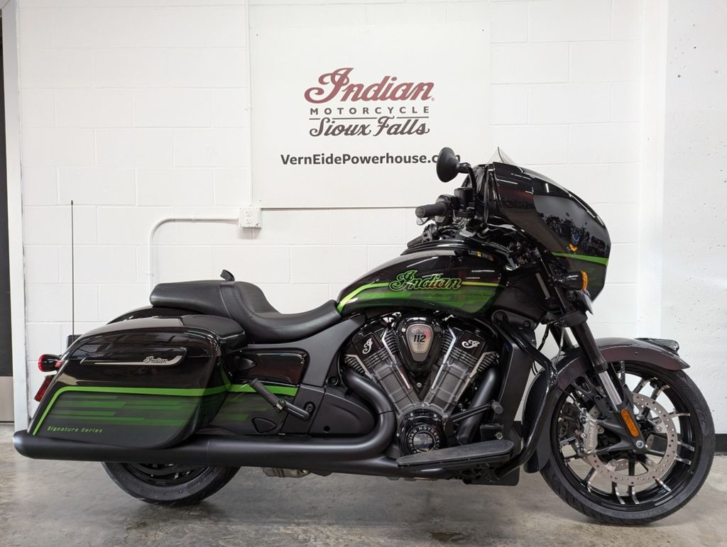 2026 Indian Motorcycle® Chieftain PowerPlus Dark Horse Signature Series Abyss M DARK HORSE in Sioux Falls, SD