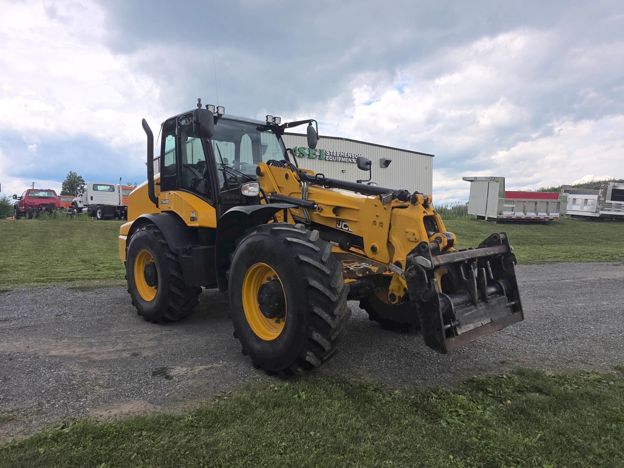 2021 JCB TM420 in Harrisburg, PA