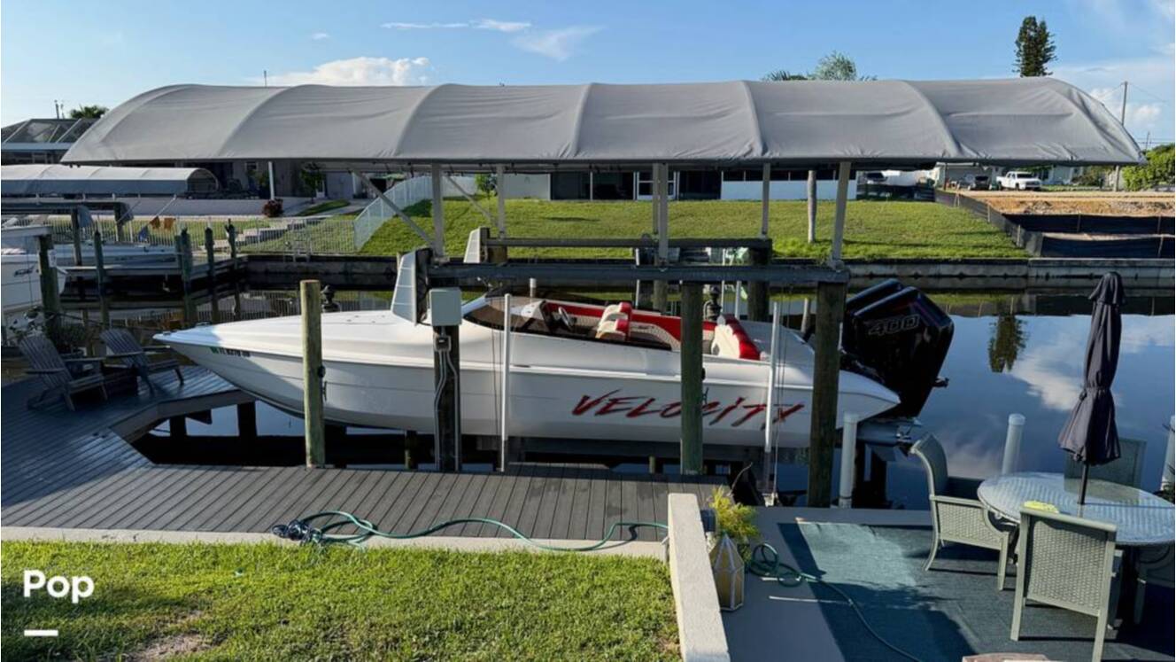 A photo of this 2026 Velocity 290SC