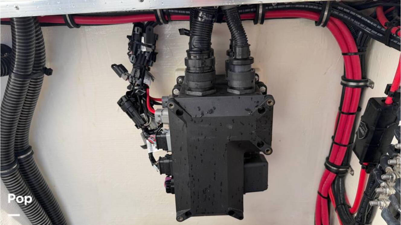 A photo of this 2026 Velocity 290SC