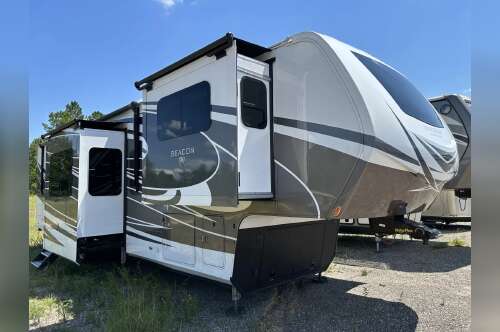 2021 Vanleigh Rv Beacon 41FLB Front Living in gulfport MS