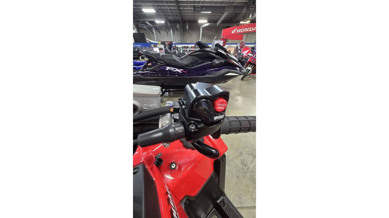 A photo of this 2026 Suzuki KingQuad 500 AXi Power Steering