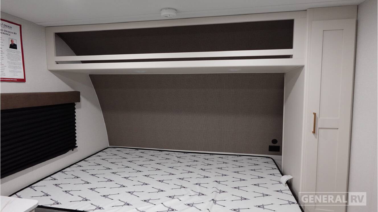 A photo of this 2027 Grand Design Transcend Lite 121RBL
